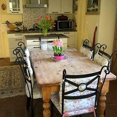 Maison Lavande Bed & Breakfast Varen